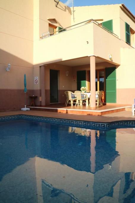 Spectacular Villa With Swimmingpool In Cala Blanca Кала-Бланка Екстер'єр фото